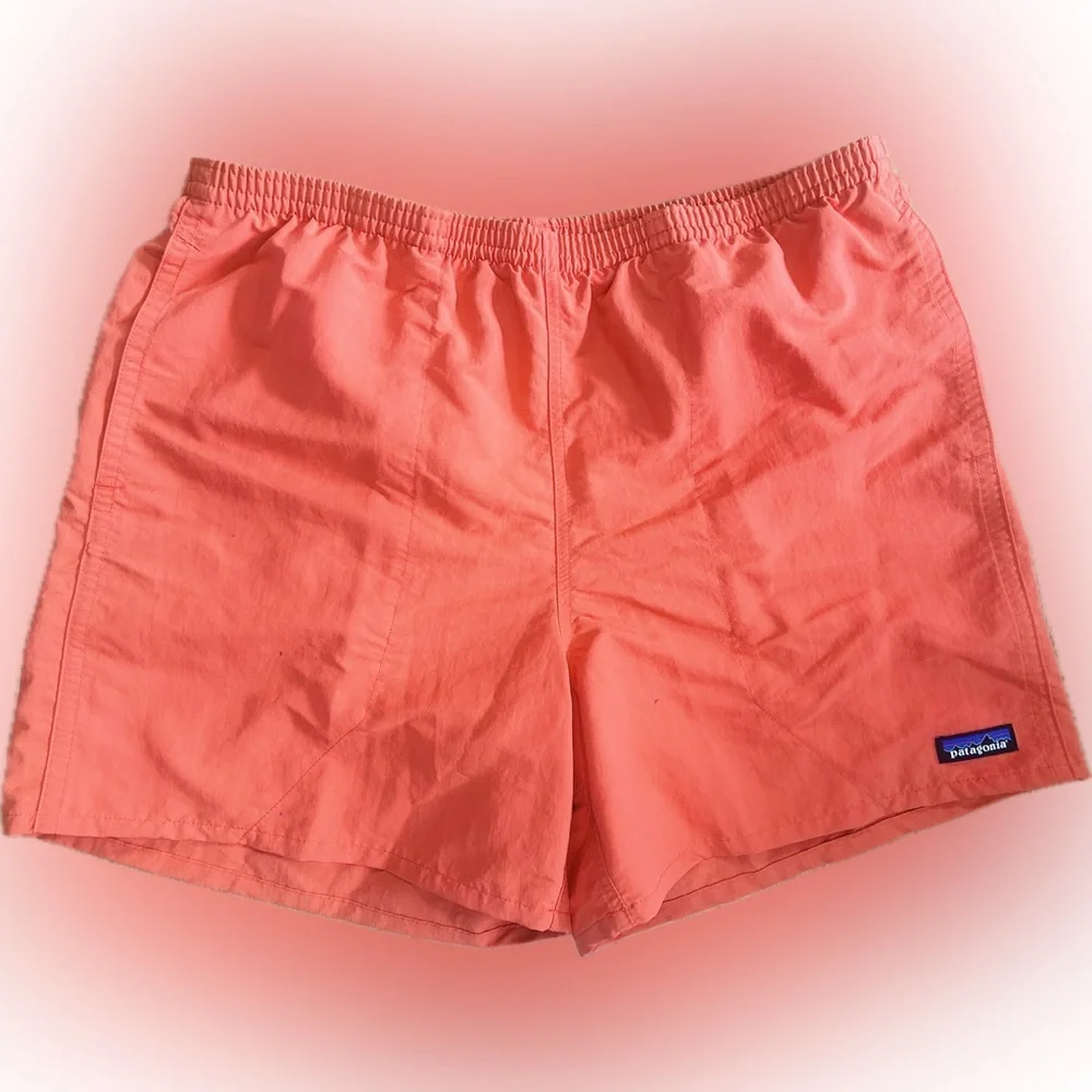 NWT Patagonia Men’s SZ L & XL “pimento red” “Baggies Shorts” w/2 front pockets